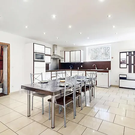 Spacieuse Maison En Perigord بيت للعطل