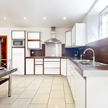 Spacieuse Maison En Perigord بيت للعطل لو بوج